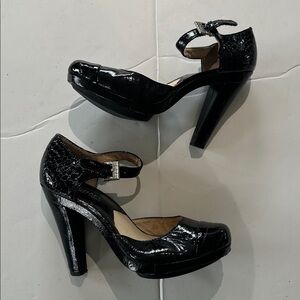 Michael Kors Black Croc-Embossed Heels 7 Morgandy Strap